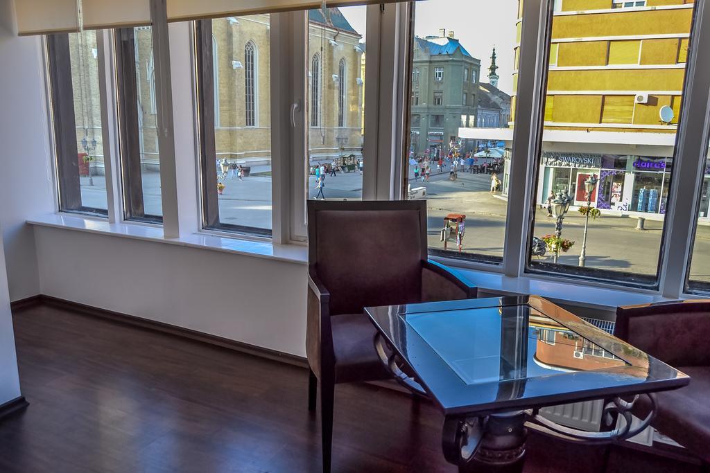 Modena Apartments Novi Sad Quarto foto